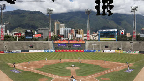 File:Estadio universitario de Beisbol de Caracas Venezuela 1.jpg