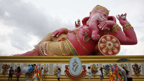 Una marca de ropa brasileña retira unos pantalones cortos con la imagen de un dios hindú tras recibir críticas de sacrilegio