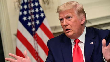 Trump afirma que el FBI y el Departamento de Justicia podrían haber estado "involucrados" en el "fraude" en las elecciones