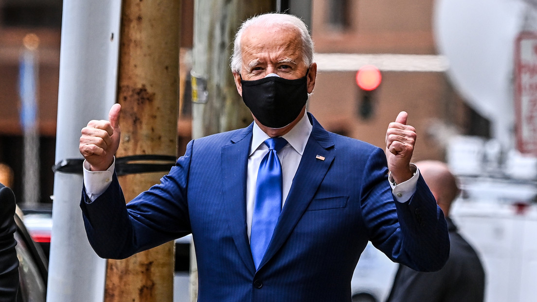 Joe Biden afirma que mantendrá por el momento los aranceles que Trump impuso a China