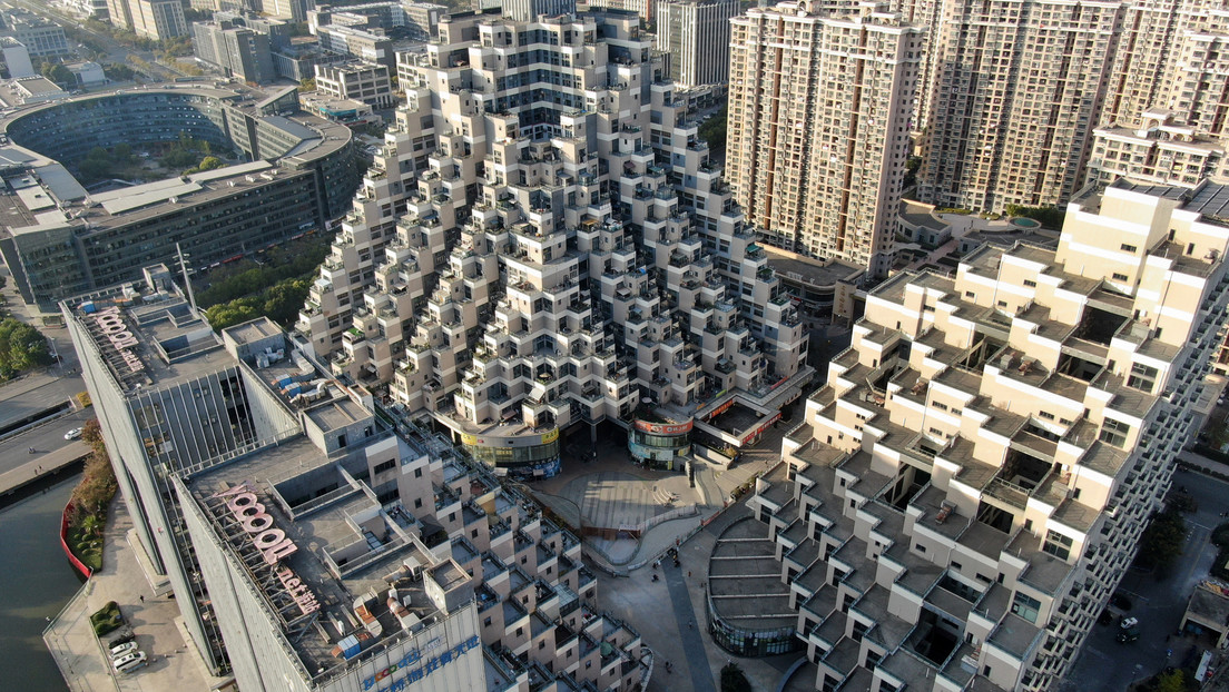 VIDEO: Un futurista complejo de apartamentos 'idéntico' a las pirámides mayas se hace viral en China