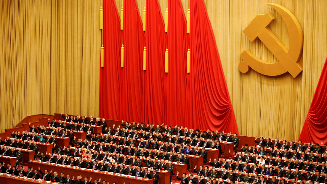 Pekín critica a las "fuerzas extremistas anti-Сhina" en EE.UU. por nuevas restricciones de visa para miembros del Partido Comunista chino