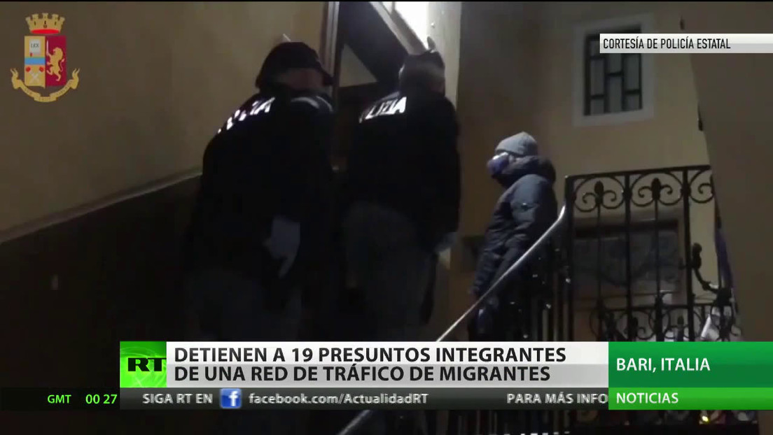 Detienen a 19 presuntos integrantes de una red de tráfico de migrantes en Italia
