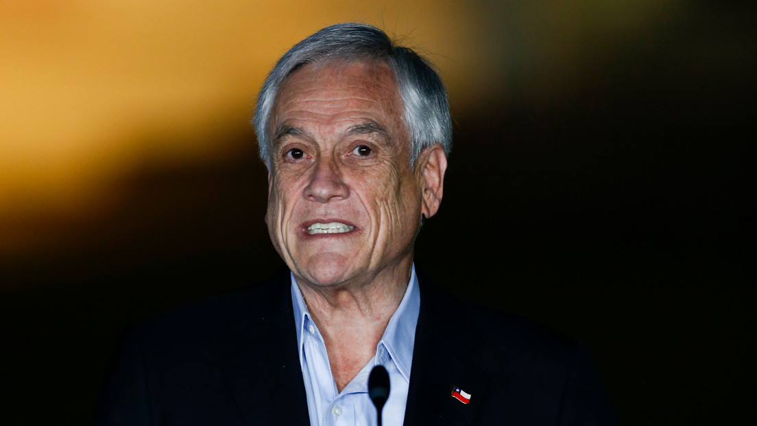 Piñera se denunciará a sí mismo por pasear por una playa de Chile sin mascarilla