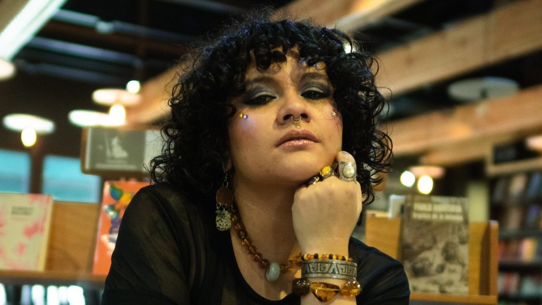 "Aquí la guerra nunca terminó": Rebeca Lane, la música guatemalteca que combina su arte con el compromiso social y las luchas populares