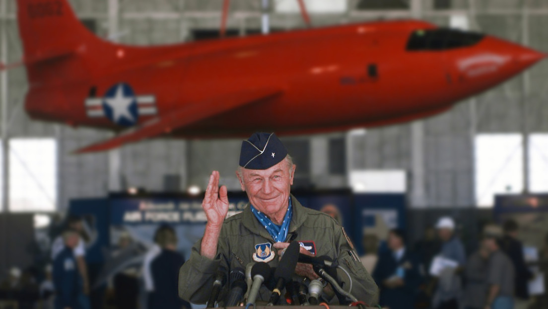 Muere Chuck Yeager, el piloto de pruebas estadounidense que rompió la barrera del sonido y derribó varios aviones alemanes