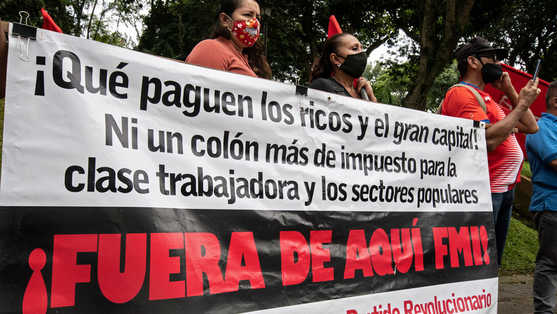 Costa Rica insiste en un acuerdo con el FMI pese a las protestas y el anuncio provoca la renuncia de una ministra