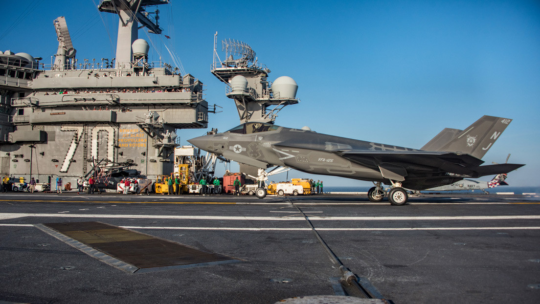El Cuerpo de Marines de Estados Unidos extiende su alcance de combate con cazas embarcados que operarán desde portaviones