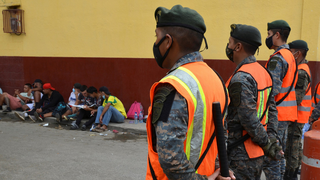 Autoridades de Guatemala informan que nueva caravana de migrantes hondureños se disolvió antes de llegar a su territorio