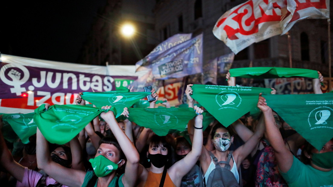 Histórico: la Cámara de Diputados de Argentina aprueba en sesión de 20 horas la legalización del aborto y el proyecto pasa al Senado