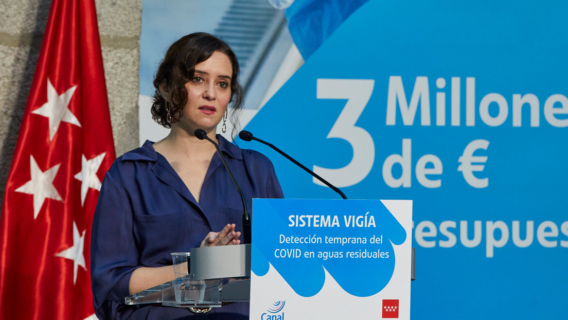 "No todos somos iguales ante la ley": El escandaloso discurso de la presidenta de Madrid para defender a Juan Carlos I