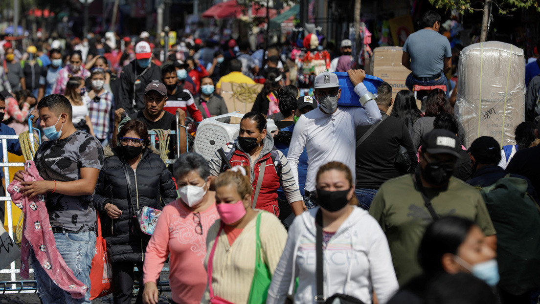 Autoridades sanitarias alertan a los mexicanos: "Estamos al borde del colapso; tú que tienes la opción, por favor, no salgas de casa"