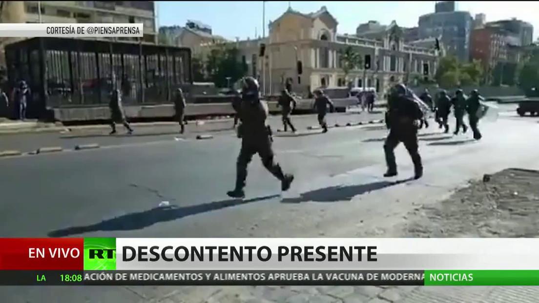 Experto prevé nuevas olas de protestas en Chile si Piñera veta el indulto a manifestantes arrestados en 2019