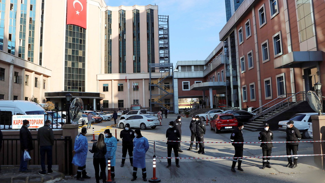 Mueren 9 pacientes de una unidad de cuidados intensivos en Turquía al explotar una bombona de oxígeno