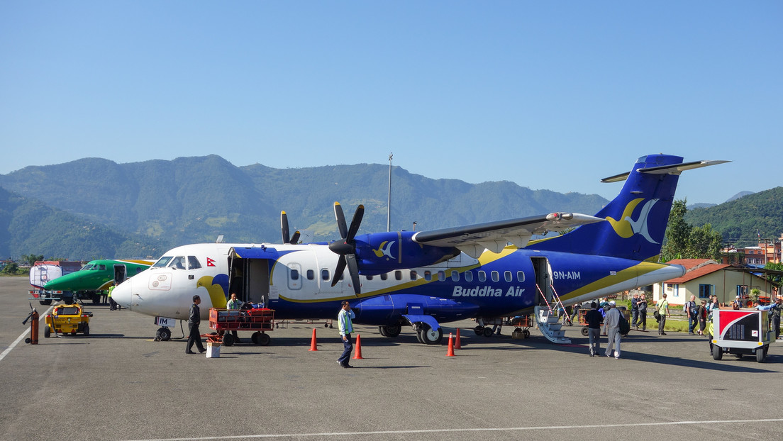 Un avión comercial vuela en la dirección equivocada y deja a los pasajeros a 255 km de su destino