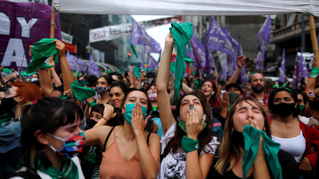 Derechos humanos, duelos populares y feminismos: Argentina y esa manía de hacer historia