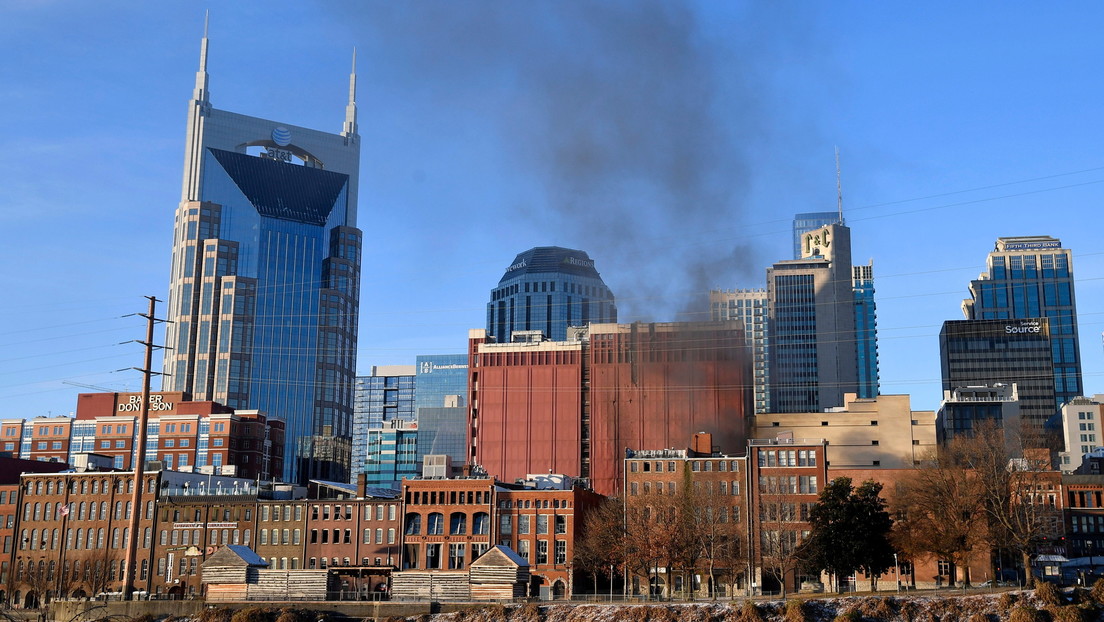 Varios edificios afectados tras explotar un vehículo en una calle de Nashville  en EE.UU. (VIDEOS, FOTOS)