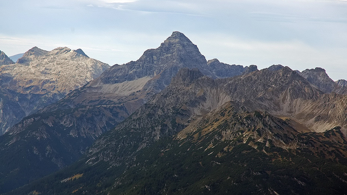 Una montaña agrietada en los Alpes podría desmoronarse en cualquier momento