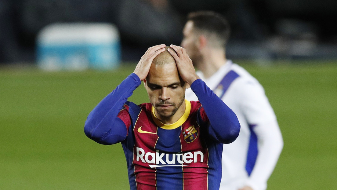 La infortunada actuación de Martin Braithwaite con el Barça sin Messi: falla un penalti y le anulan un gol