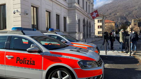 Un rebelde liberiano acusado de canibalismo, violación y reclutamiento de menores, es juzgado por un tribunal suizo
