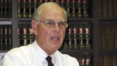 "Nos equivocamos": Exsenador republicano deja una alarmante advertencia sobre la pandemia antes de morir por covid-19 en EE.UU.