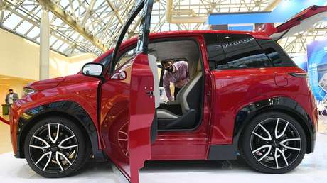 VIDEO: El fabricante de camiones Kamaz presenta su primer auto eléctrico