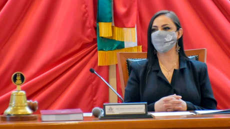 Una alcaldesa mexicana celebra su boda con más de 100 invitados en medio del repunte de casos por covid-19