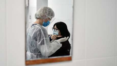 La vacunación de mayores de 60 años con la Sputnik V podría iniciarse esta semana en Rusia