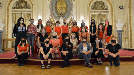 Contra la estigmatización y el tabú: el debate sobre el peso económico y social de la menstruación se abre paso en Argentina