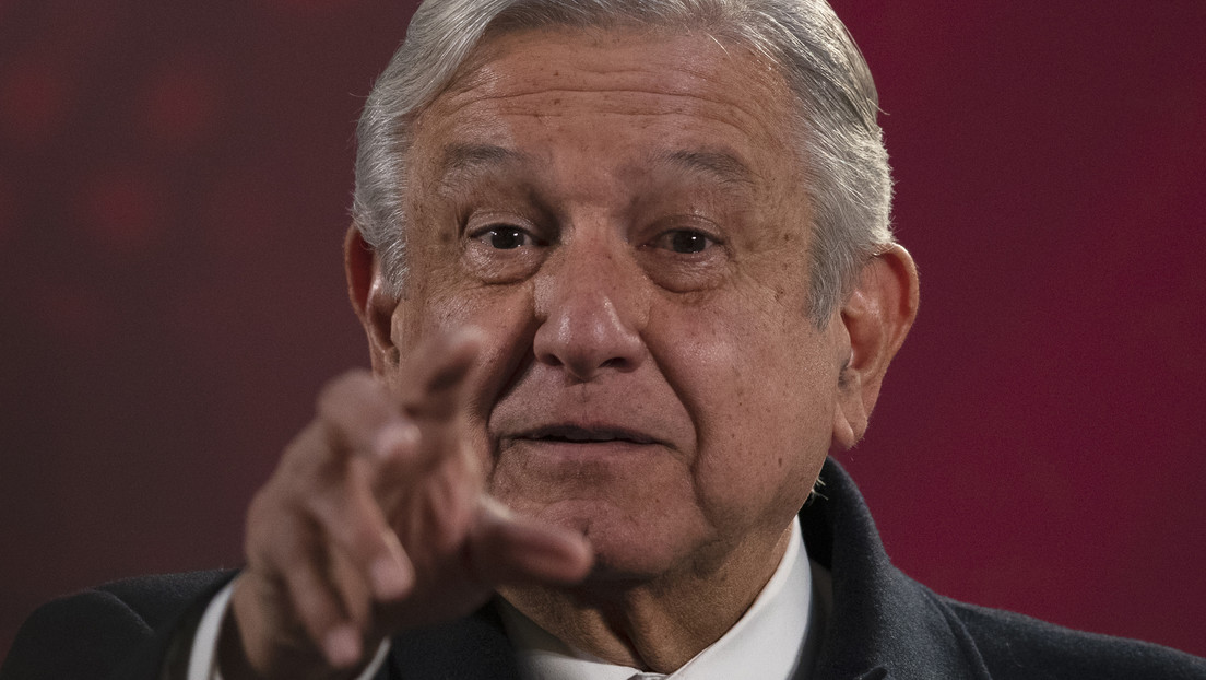 López Obrador pide a Reino Unido que libere a Julian Assange y le ofrece asilo político