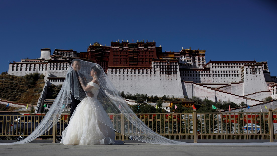 Tribunal chino anula un matrimonio porque el hombre no le informó a su pareja antes de casarse que tenía sida