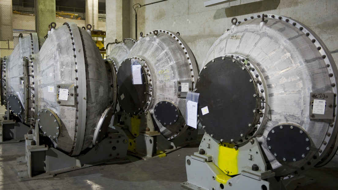 Irán prepara 1.000 centrifugadoras para la producción de uranio