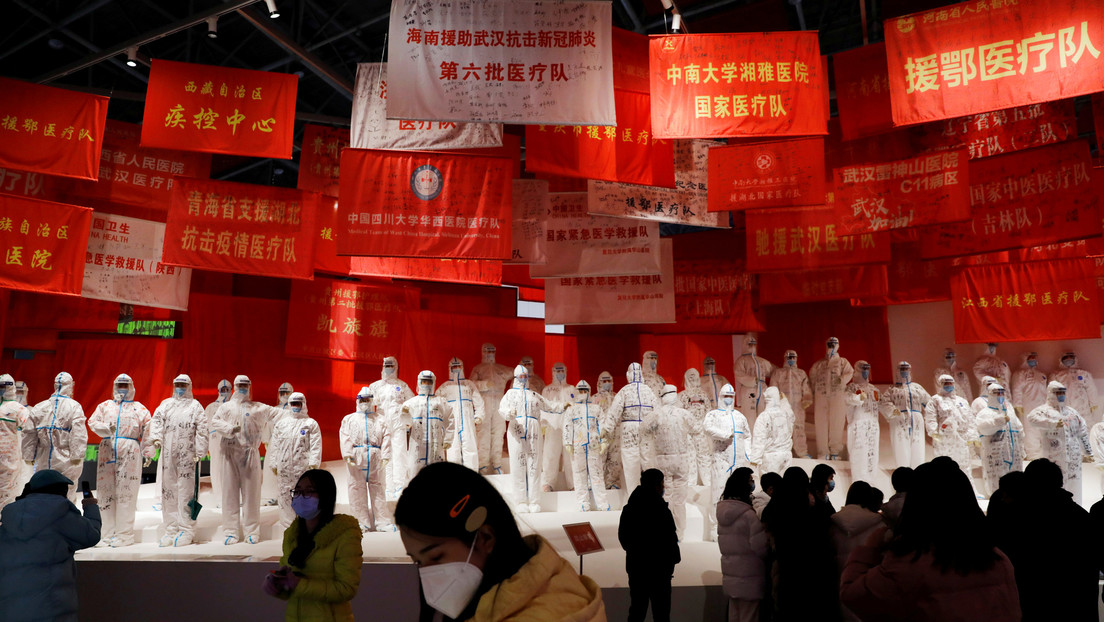 El jefe de la OMS, ''decepcionado'' de que China aún no apruebe el ingreso de expertos que investigan el origen de la pandemia