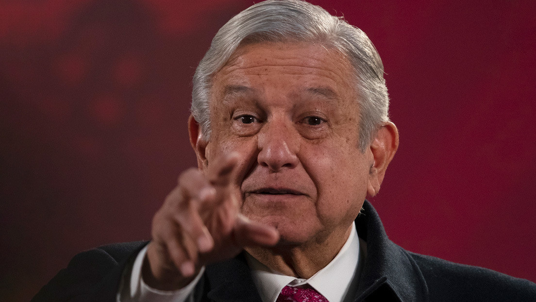 "Mandaron a sus voceros a insultarnos": López Obrador revive la rencilla con España al leer la carta en la que solicitaba disculpas por La Conquista