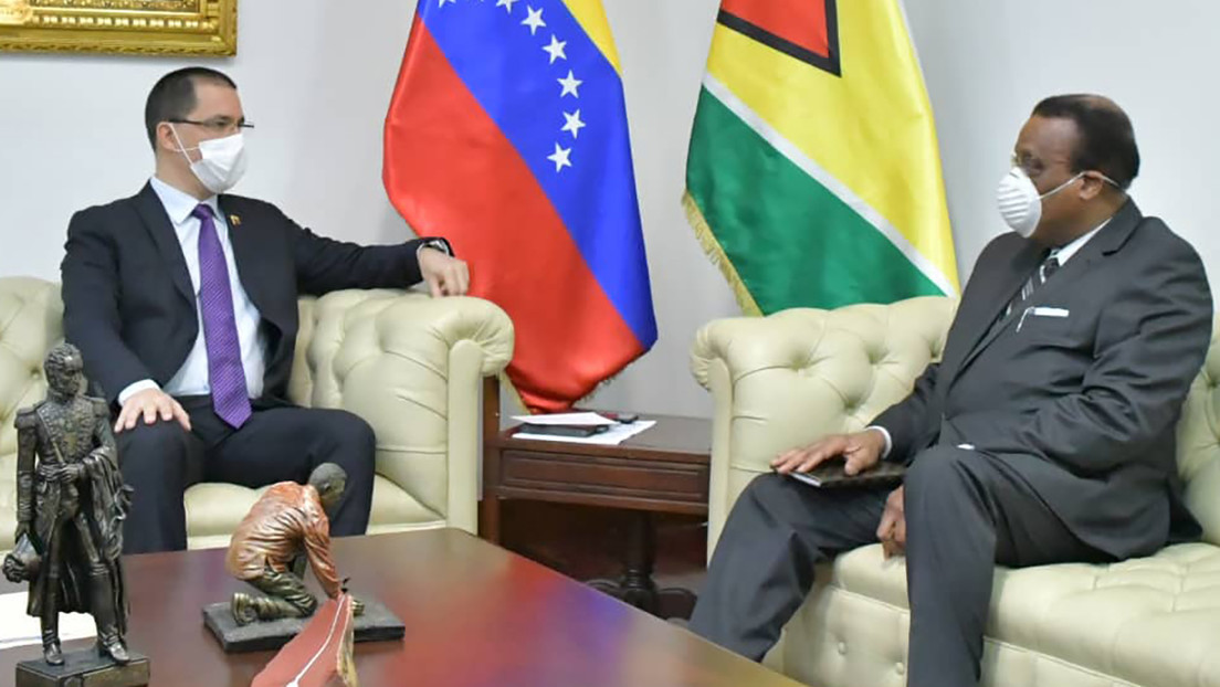 Venezuela convoca al Encargado de Negocios de Guyana en Caracas para ratificar que "defenderá sus derechos legítimos" sobre el Esequibo