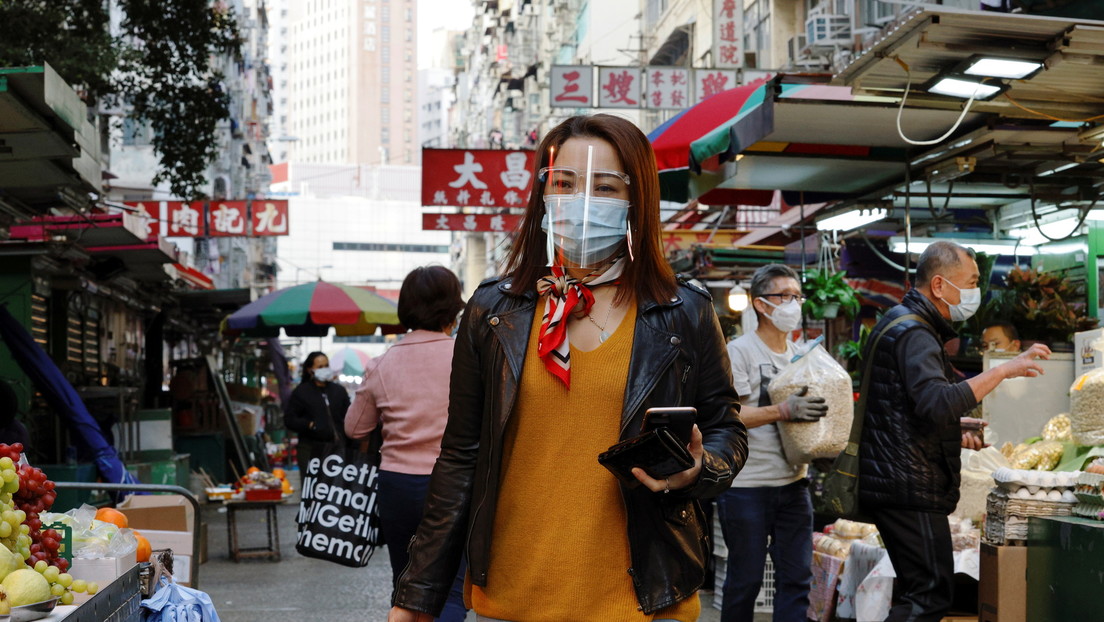 Hong Kong decreta su primer confinamiento para contener un nuevo brote del coronavirus