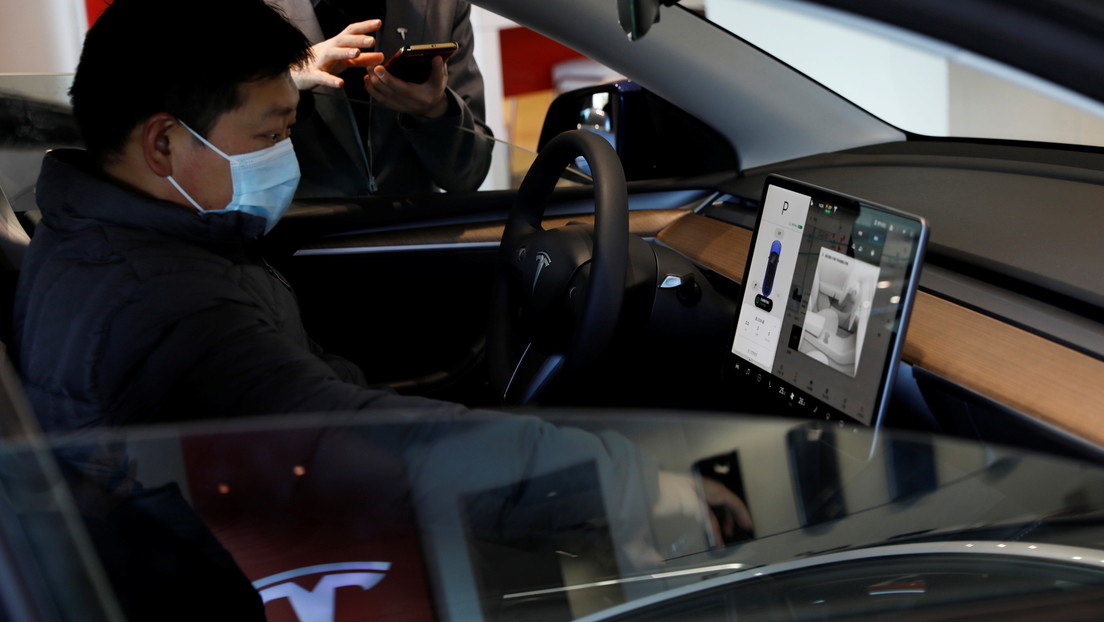 Tesla demanda a un exempleado por robar un código de 'software'