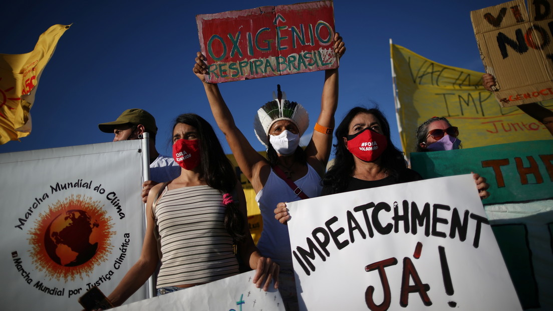 "Una nefasta política genocida": Líderes religiosos de Brasil piden el 'impeachment' contra Bolsonaro por su gestión de la pandemia