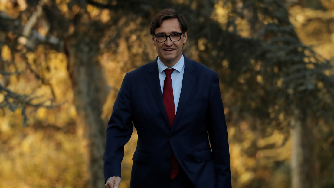 Salvador Illa, de ministro de Sanidad de España a candidato en las elecciones catalanas: un cambio determinante
