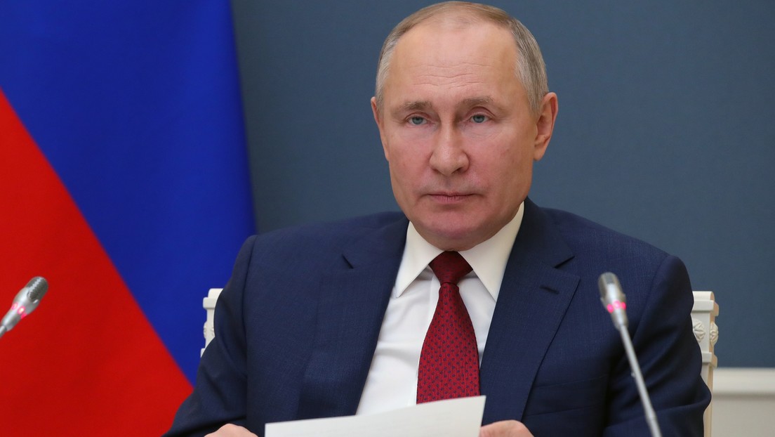 "¿Dónde está la línea entre un negocio global y los intentos de gestionar la sociedad?": Putin denuncia el excesivo poder de los gigantes tecnológicos