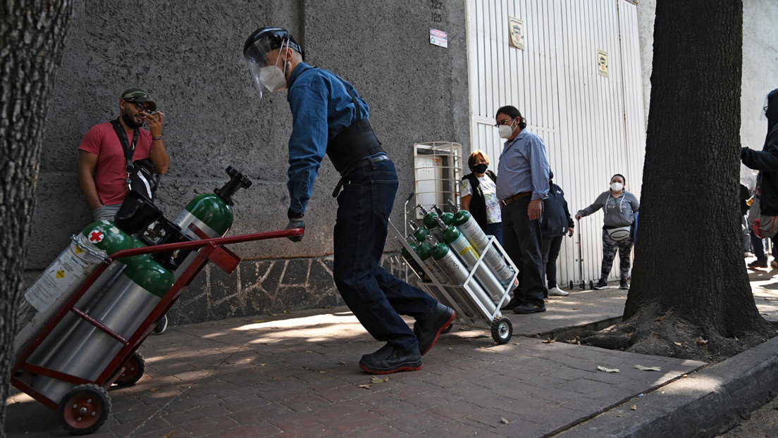 El crimen organizado trafica con tanques de oxígeno en México en pleno repunte de los casos de covid-19
