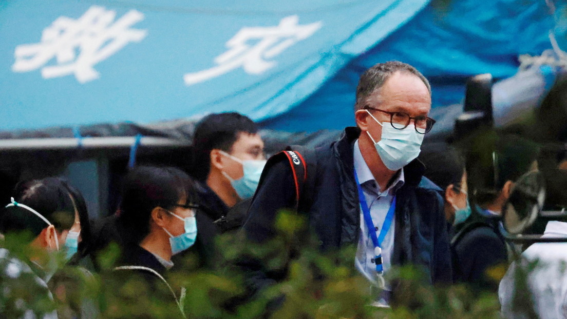 Investigadores de la OMS visitan el hospital chino que trató a los primeros enfermos con covid-19