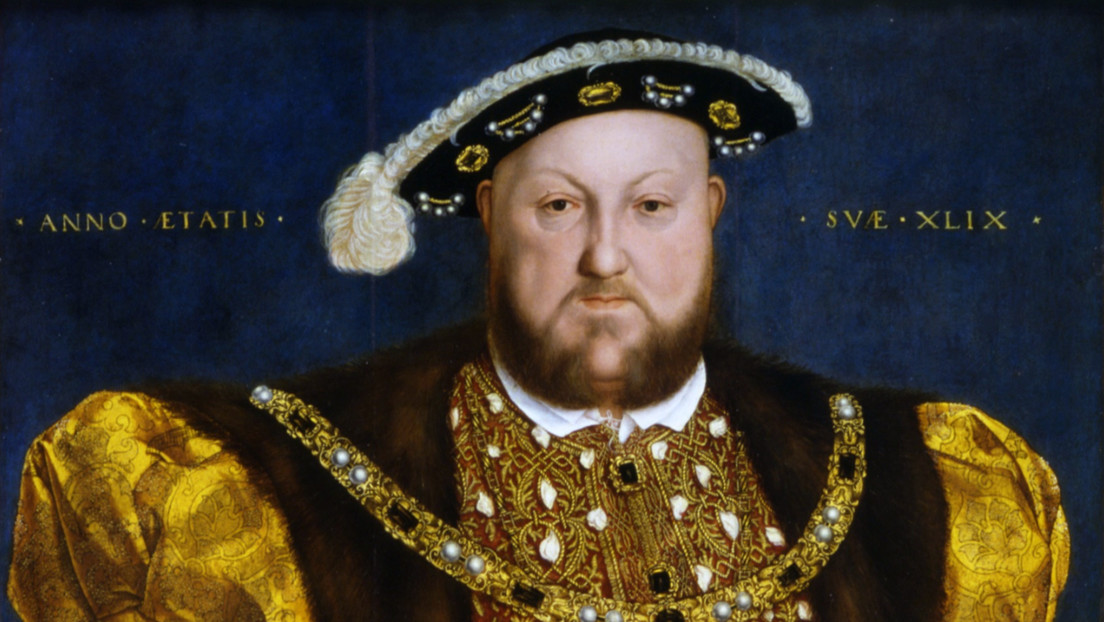 Un aficionado halla en el Reino Unido la pieza de la corona de Enrique VIII perdida durante casi 400 años, valorada en unos 2,7 millones de dólares