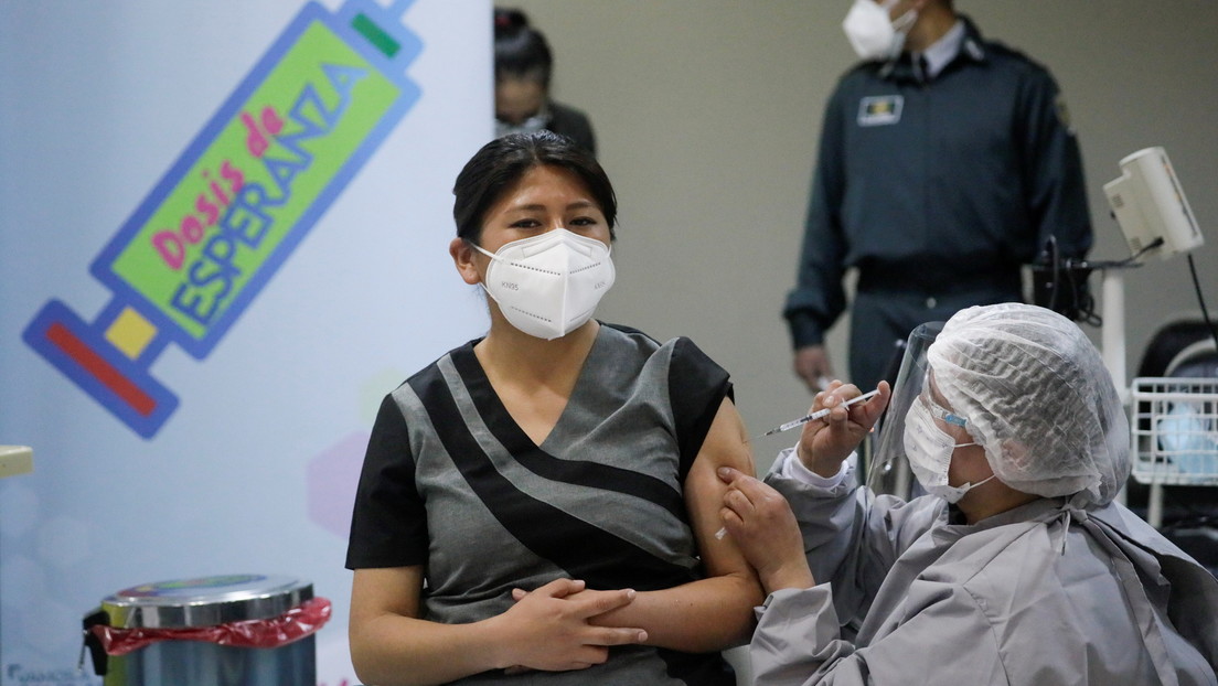 Arce anuncia que Bolivia recibirá en febrero "casi un millón de vacunas" contra el covid-19 a través del mecanismo Covax