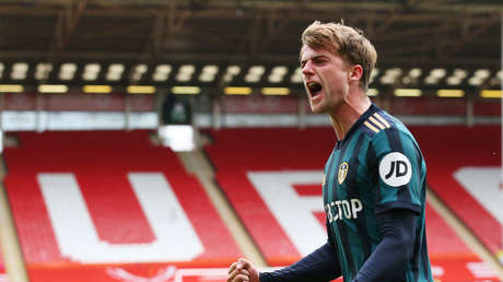 VIDEO: El futbolista inglés Patrick Bamford falla una jugada de gol y se desahoga con una grosería en español