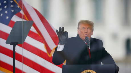 Facebook bloquea la página de Trump durante 24 horas