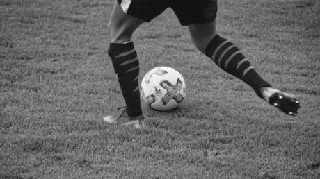 Muere el futbolista brasileño que sufrió un paro cardíaco en pleno partido