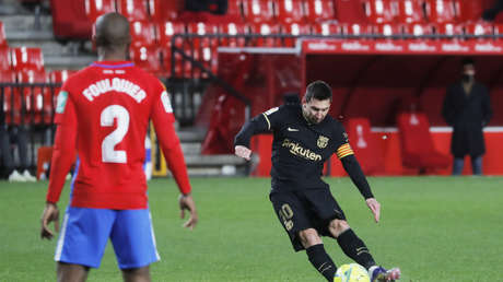 Messi marca un doblete ante el Granada y logra otro récord en LaLiga (VIDEOS)