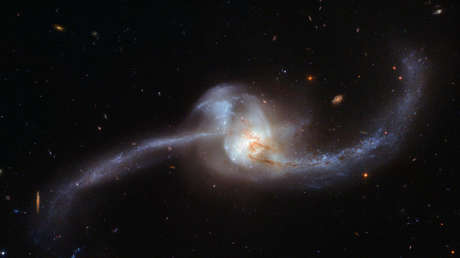 VIDEO: El telescopio Hubble capta impresionantes imágenes de seis galaxias en fusión