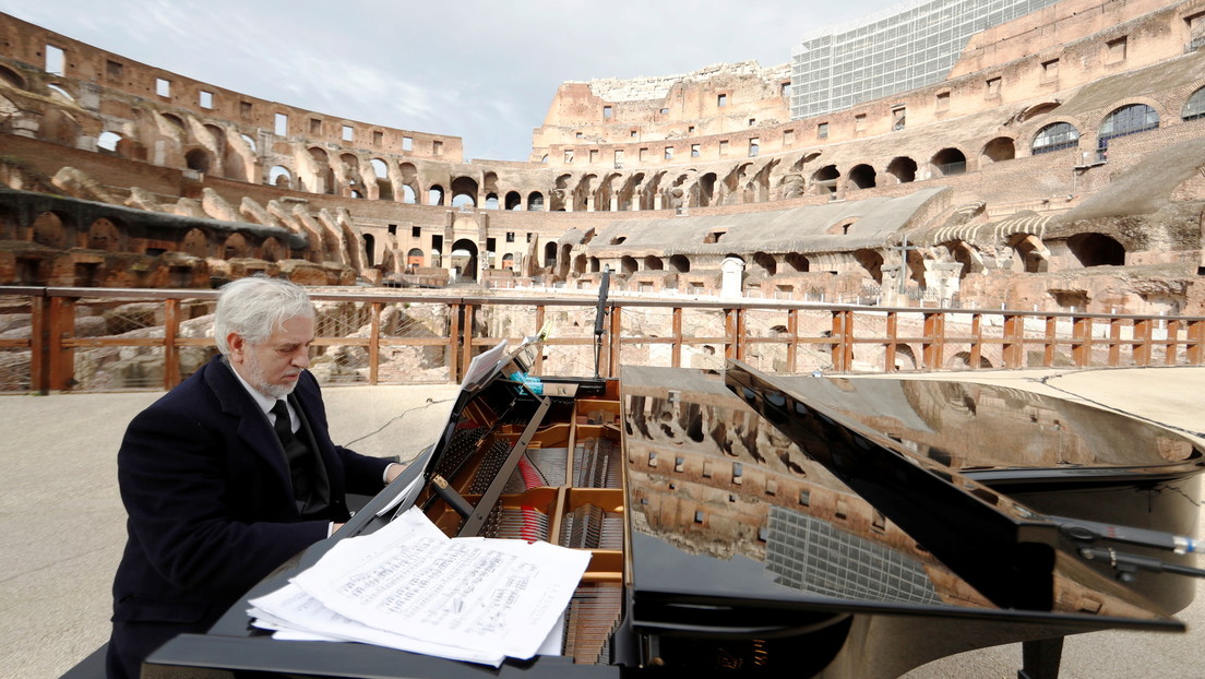 Reabren el Coliseo de Roma con un concierto de música clásica, mientras Italia alivia las restricciones contra el coronavirus